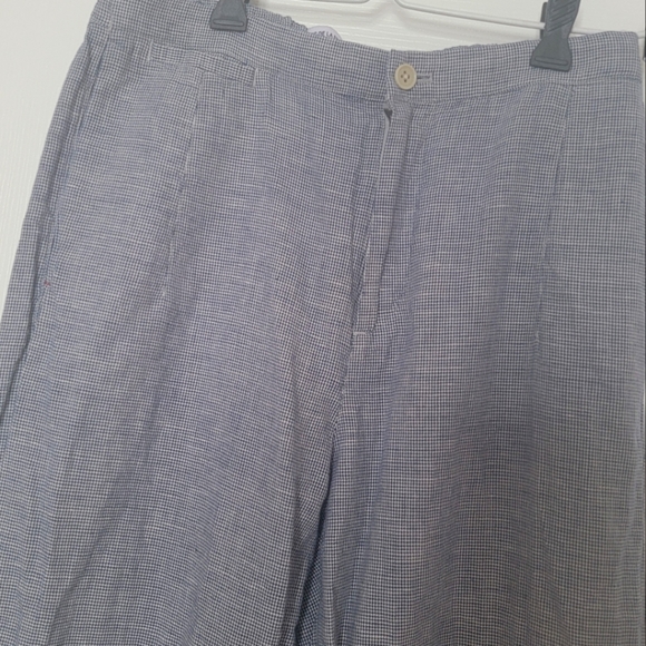 Long, light pants - Picture 3 of 3